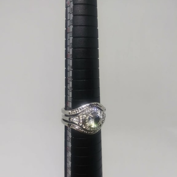 New stunning 3pc ring set size 9 - Picture 4 of 6